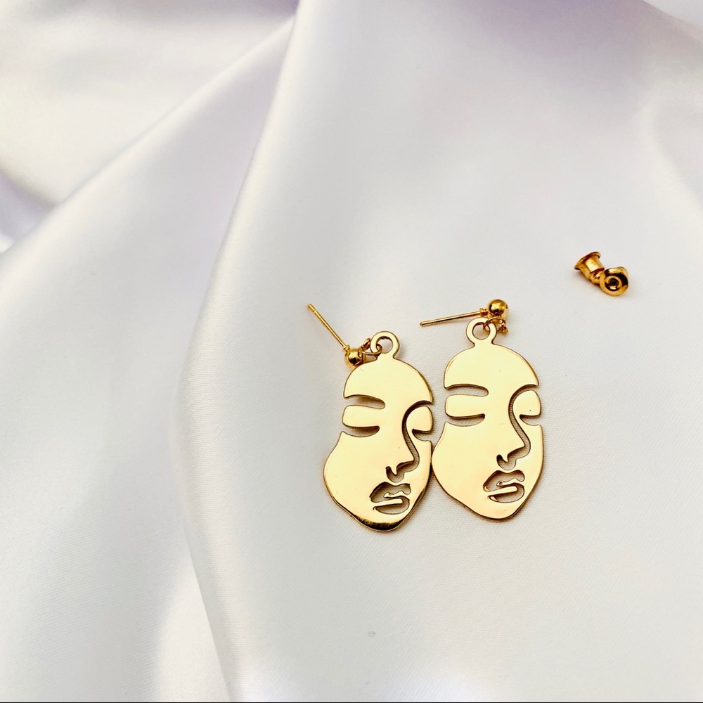 Art Feminist Drop Earring - Picture 4 of 8